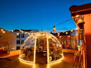 Waterfront Apartment by the Tram - Terrace with Dome & Golden Horn View in Fatih - 2