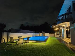 Homestay 39 Private Pool Perak - Tanjung Rambutan - 9