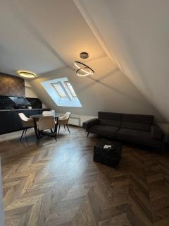 Two-Bedroom Bliss - Sofia - 0