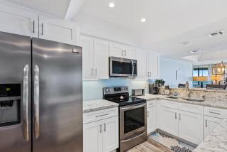 Luxury Oceanfront Condo - Stunning Views & Private Balcony - Ebb Tide 305 - New Smyrna Beach - 1