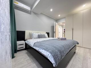 White Full Apartment Near AirPort - Chişinău - 7