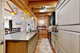 Poppy's Place Main House - 2