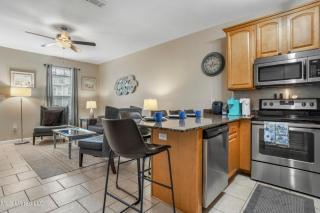 Sunset Beach Hideaway - Gulfport - 5
