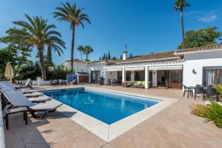Villa Casa La Concha - Luxury 6 bedroom Villa in Marbella, Beautiful Mountain View, Heated Swimming Pool, 15min walk to Puerto Banus Beaches, Sleeps up to 12 - Marbella - 8