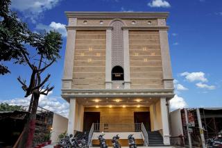 Super Townhouse OAK Aurelia Grand - 8