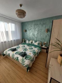 Urban Luxury Escape - 5