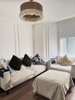 Modern 3 Bed House in Isleworth, London - Isleworth - 9