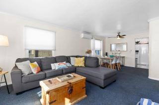 Bayfront Apartment Steps to the Sand - Ultimate Coastal Living - San Diego - 9