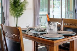 Luxury Pool Garden Villa - Phuket - 1