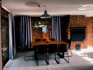 Cosy Ten-Sleeper Home by the Ocean - Franskraal - 8
