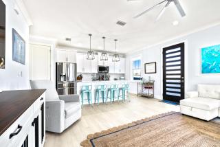 Sunset Oasis - Luxury Pool Home - 350 Feet to the Beach - New Smyrna Beach - 3
