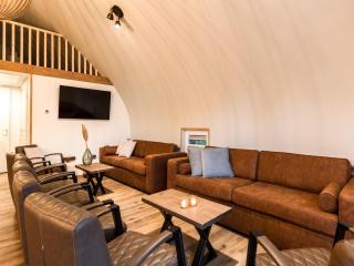 Thatched Group Home in Netherlands with Privacy - De Bult - 1