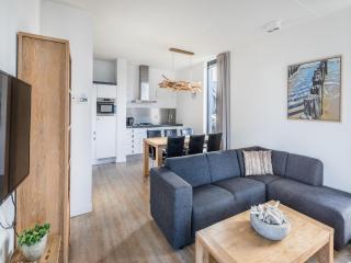 Villa in Bergen op Zoom with Waterfront Views - Tholen - 9