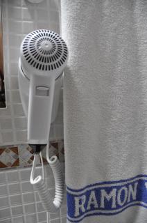 Hostal Ramón y Cajal - 4