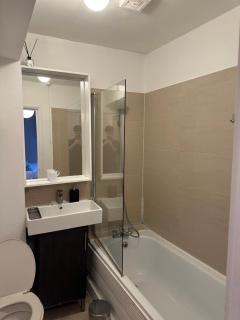 3 Bed Flat In The Heart Of London - London - 4