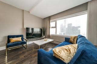 Rogers Place King Bed Studio in Downtown Edmonton - Edmonton - 5