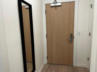 Calypso- Hollywood Apartment with Pool, Gym & FREE Parking - Los Angeles - 3
