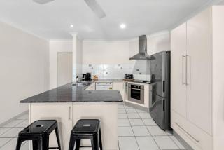 Oceanbreeze Apartment in Cairns North - Cairns North - 3