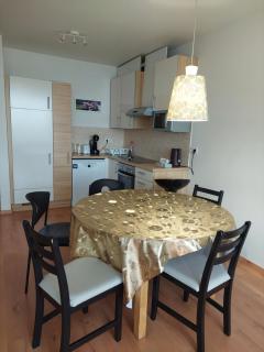 Skyline View Apartment - 15th Floor Bliss - Bratislava - 5