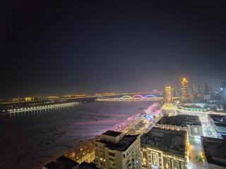 比邻中央大街江景公寓 楼下松花江 索道 地铁 防洪纪念塔 - Harbin - 4