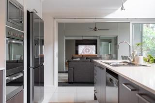 8 min to beach, Sleep 12 and Pets - Port Macquarie - 9