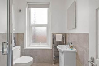 BridgeCity Lovely Studio Flat Free Parking in Maidstone - Kent - 3