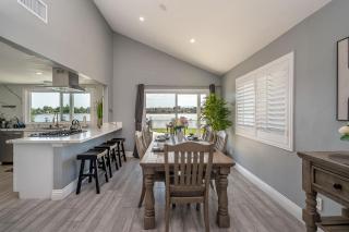 The Lakefront Oasis - 5