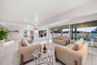 NEW Stunning 5BR Tropical Oasis by Bocobay - Palm-Eagle Beach - 9