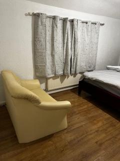 AT Apex House S - Dagenham - 2