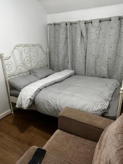 AT Apex House S - Dagenham - 4