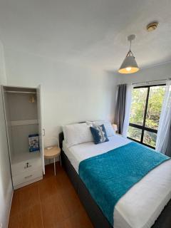 Modern Minimalist Luxe Retreat 2 Bedroom - Manila - 3