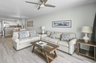 Terrace at Pelican Beach Resort, Pools, Hot Tubs, in the heart of Destin - Destin - 5
