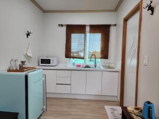 Wind Jeju Cafe & Pension - Seogwipo - 2