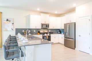 Last Minute Disney Getaway! Private Pool, Hot Tub & Games Room. Book Now! #38310 - Kissimmee - 5