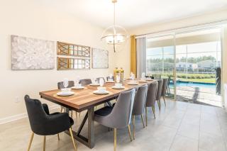 Last Minute Disney Getaway! Private Pool, Hot Tub & Games Room. Book Now! #38310 - Kissimmee - 4