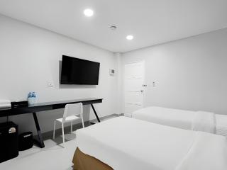 Terminal2 Hotel Phukettown - 1