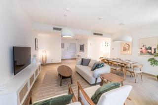 Hospitality Expert Murjan 4BR Marina Beach Pool - 4