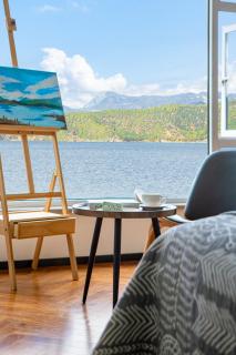 Lakeside Retreat - LuguLake Lijiang - 1