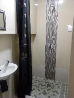 Honey Rest'a Guesthouse - 4