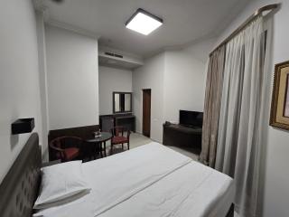 Yerevan Deluxe Hotel - Yerevan - 4