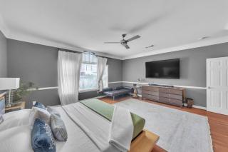 Spacious 6BR Getaway Near Houston's Best home - Houston - 7