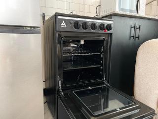 Little Sanctuary 1 Bedroom Apartment - 3