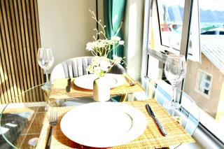 Yellow Couch Studio Apartment 1 KingBed - Cape Town - 7