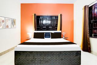 Hotel O R B Palace - Varanasi - 4
