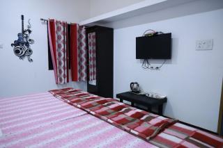 EAGLENeST HOMESTAY family house - Bhuj - 3