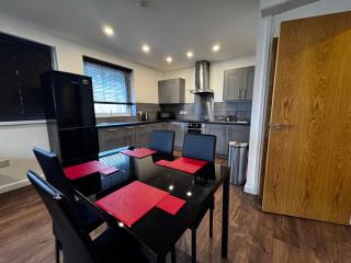 Leeds city modern 1 bedroom apartment - 7