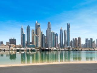Sleek and Spacious 1 BR with Private Beach Infinity pool in Dubai Harbour - Dubai - 8