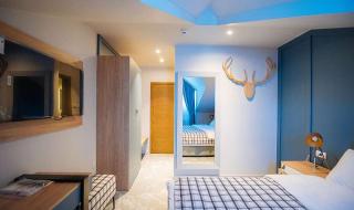 Hotel Rajska dolina Jahorina - Jahorina - 1