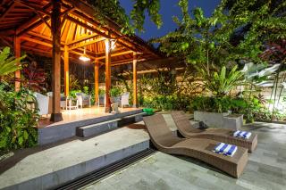1-Bedroom Honeymoon Joglo Sleman Country Inn Yogyakarta Near Merapi Mountain - 3