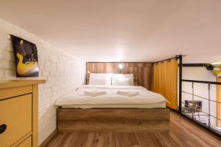 Yellow Compass Studio W40 - Budapest - 5